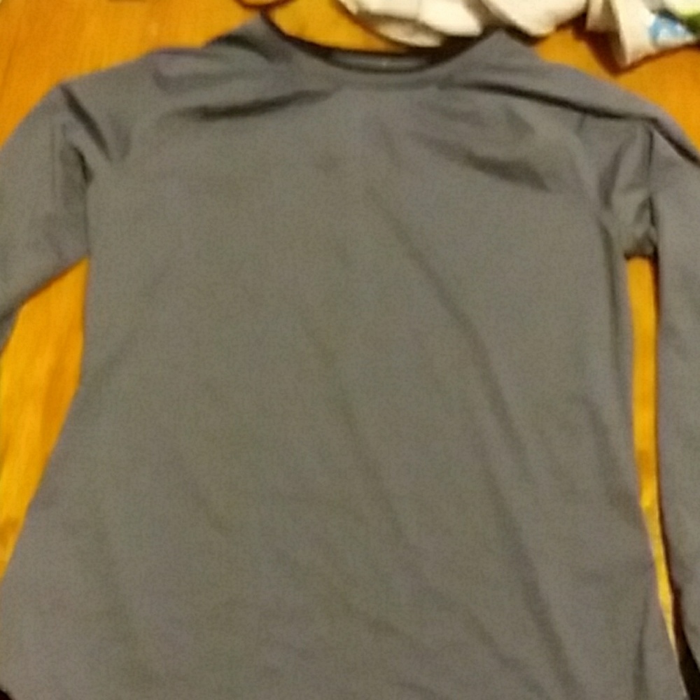 Athletic long sleeve